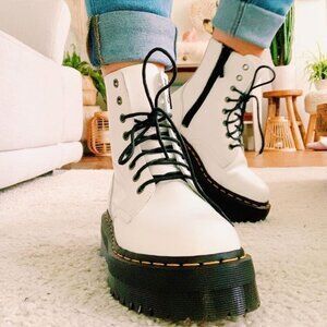 Platform JADON Doc Martens white women's US size 9 -10 Men's US 8